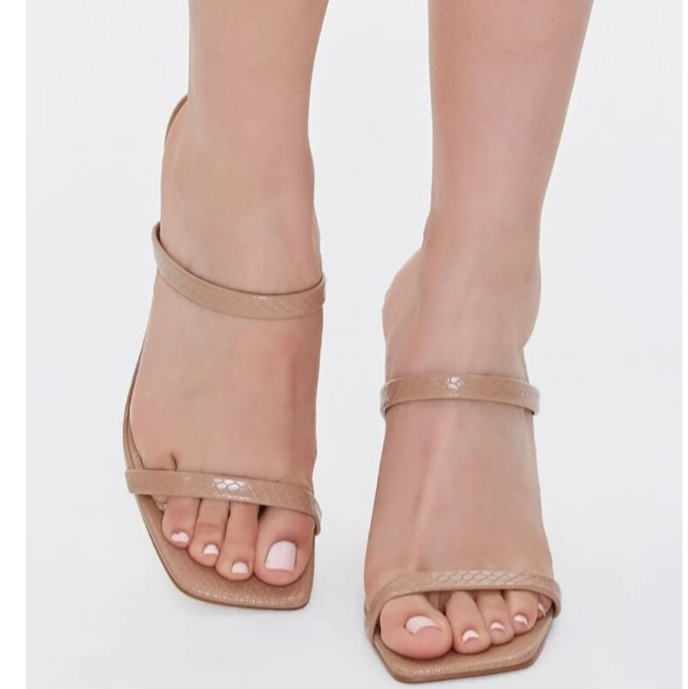 Forever 21 Faux Croc Leather Heel Sandals Nude Size 7